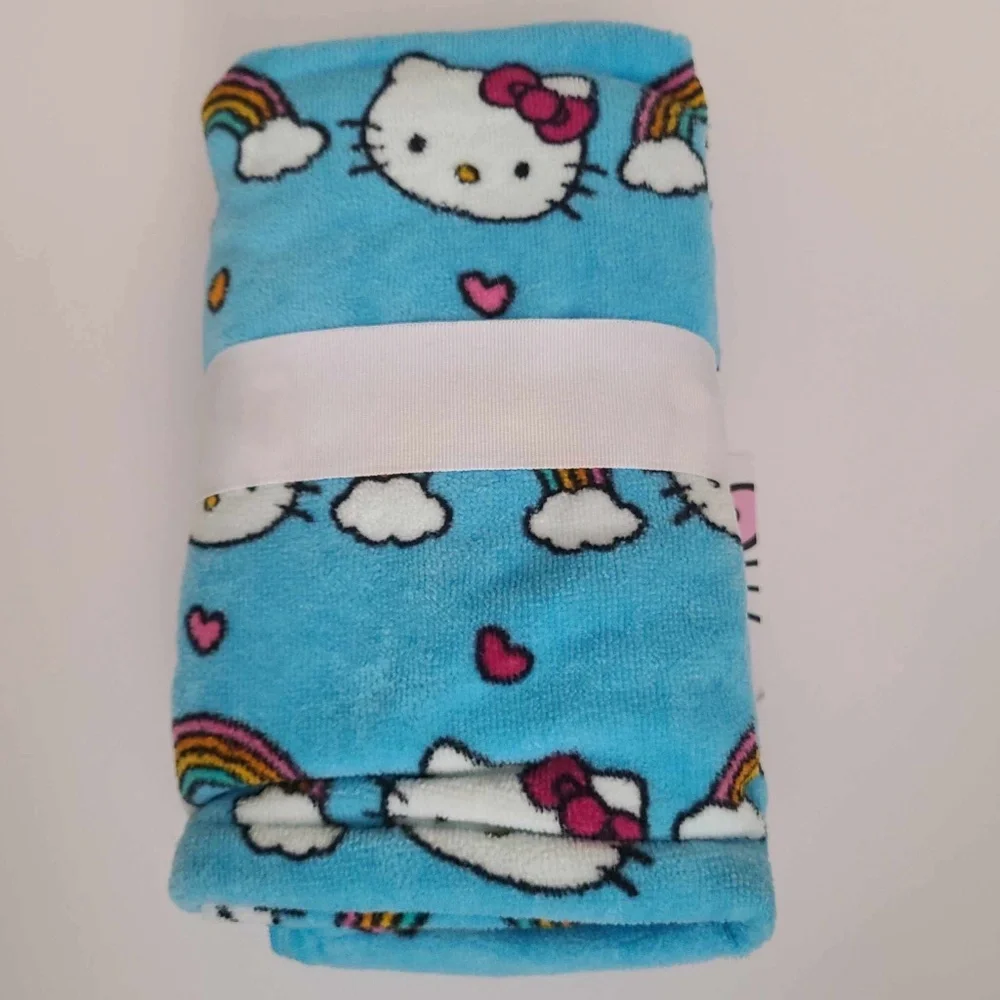 Sanrio Hello Kitty pattern set of 2 hand towels 100% Cotton NWT